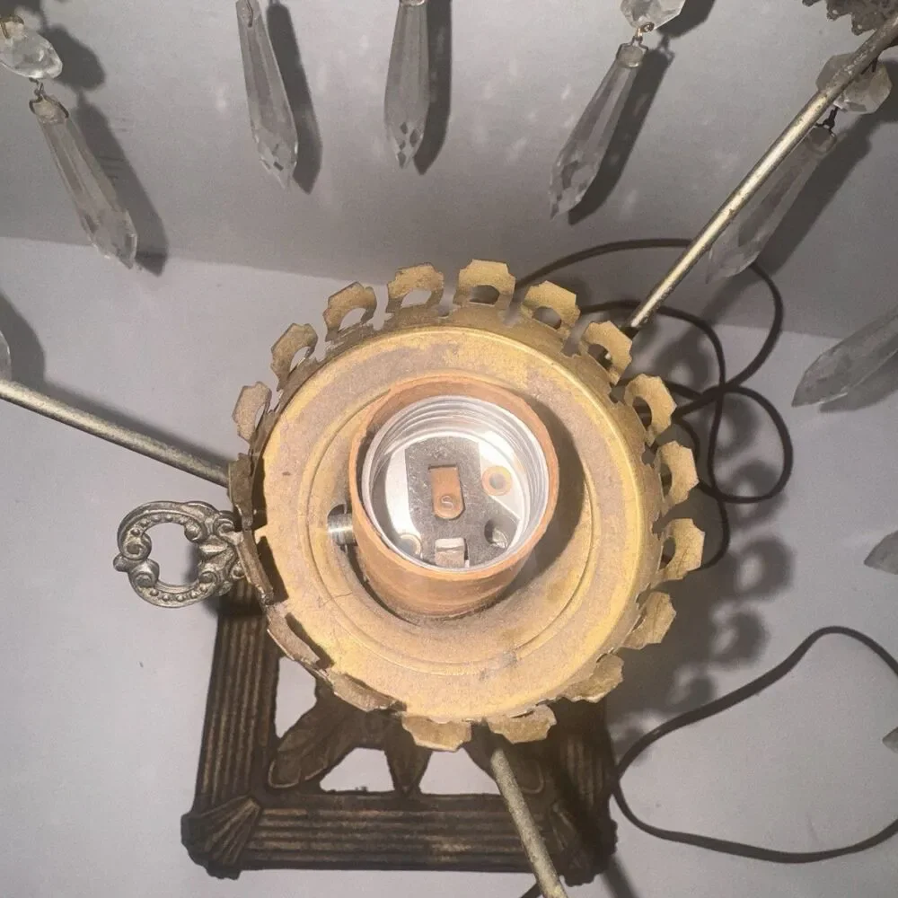 Vintage Art Deco Crystal Prisms Boudoir Table Lamp Cast Iron Bronze Tone 20s 30s